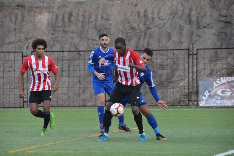 Imagen de un partido del Unión Marina en esta temporada (Foto Unión Marina)